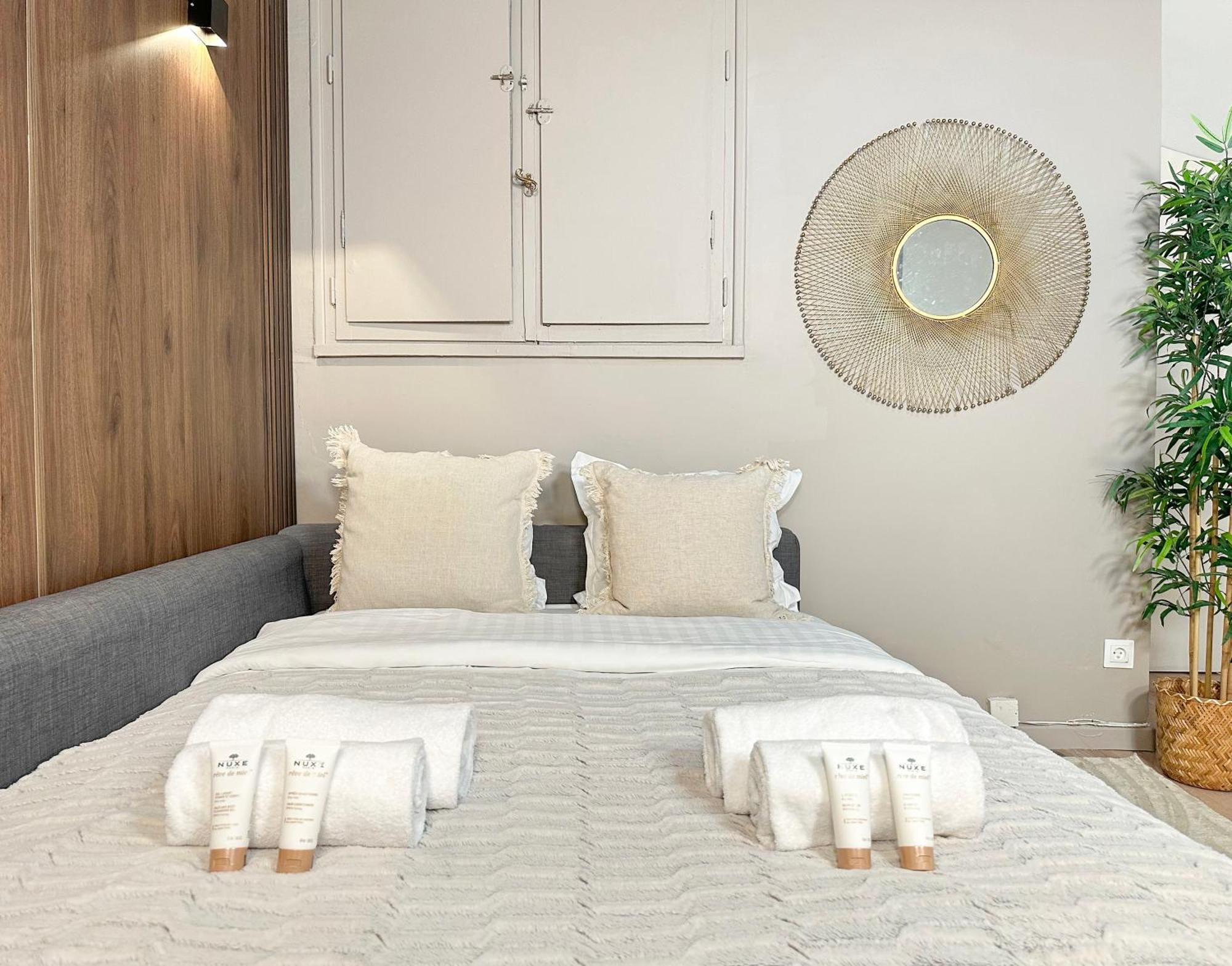 Chic Louvre Apartment Paris Luaran gambar